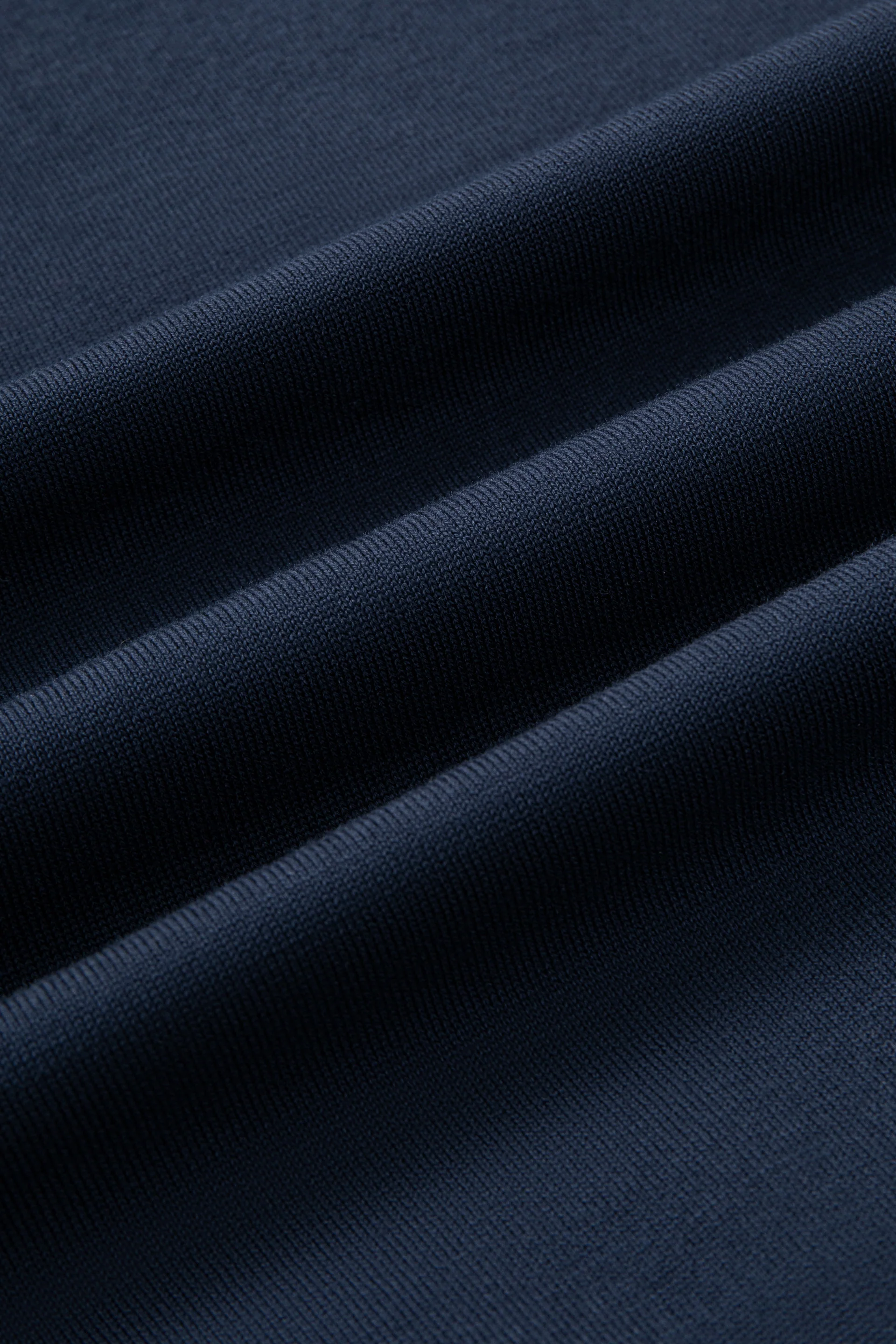 Flat-Knit Three-Button Sweater Polo | Navy 14036N - Image 8