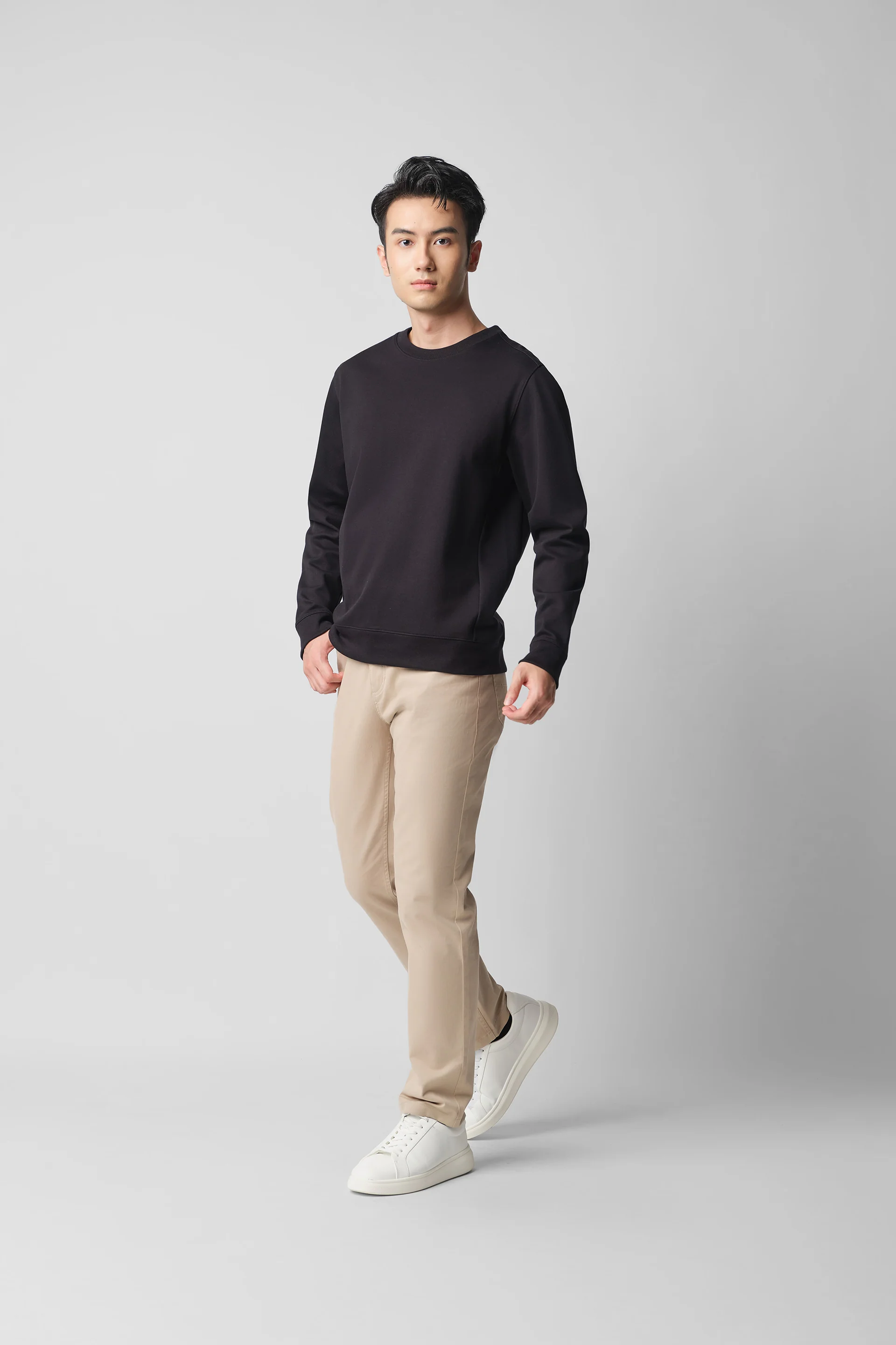 HeatGuard Twill Jacquard Crew Neck Sweatshirt | Black BKFD01 - Image 5