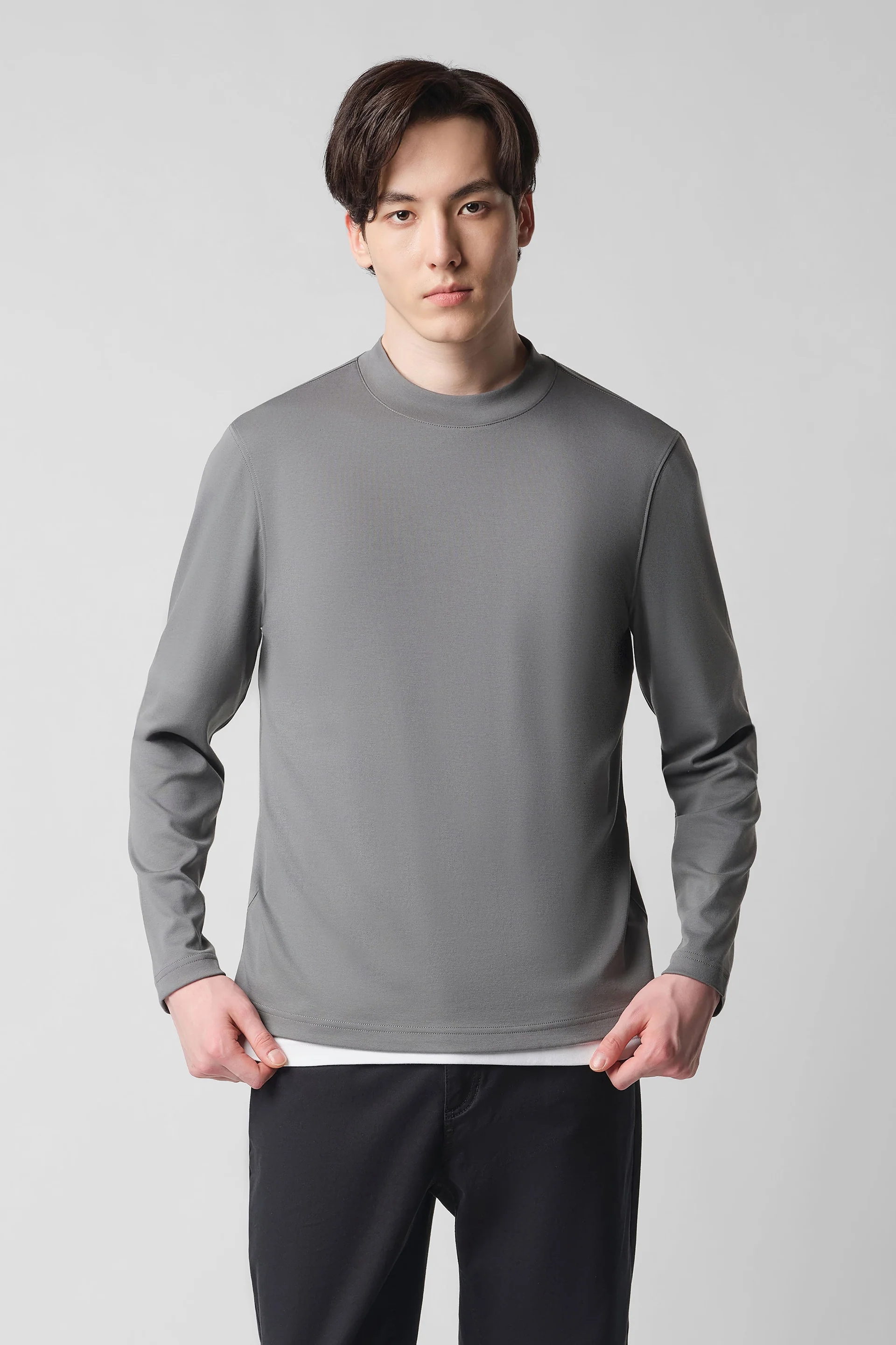 Merino-Blend Mock Neck Long Sleeve T-Shirt | Grey GYE145