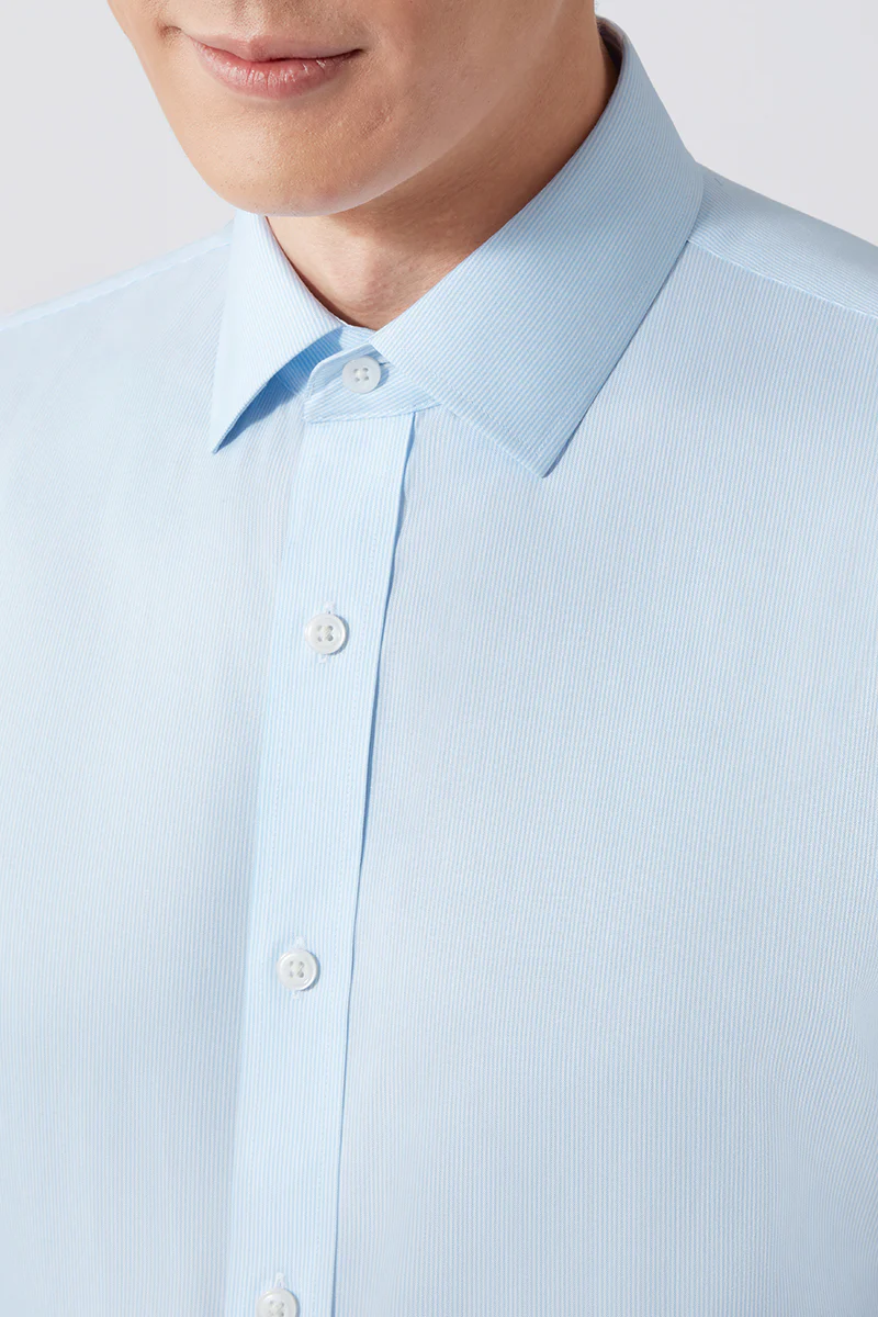 Wrinkle-Free Pinpoint Oxford Short Sleeve Dress Shirt | Light Blue Stripes 1581NZ - Image 2